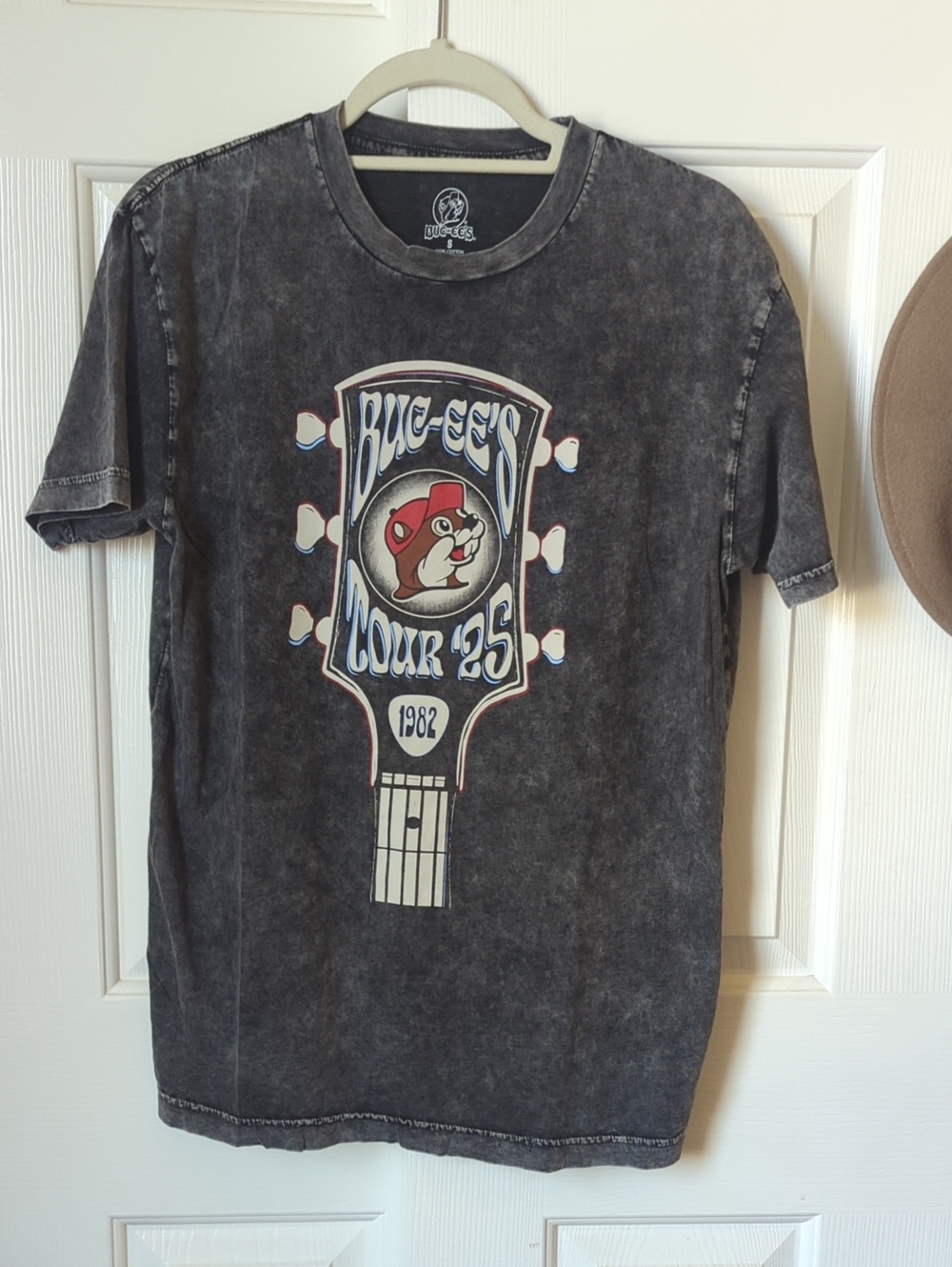 Men's Black Vintage Graphic Tour 1982 Tee